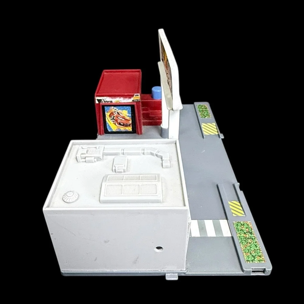 Hot Wheels‎ Mega City Pack 2007 Playset Town Buildings Garage
